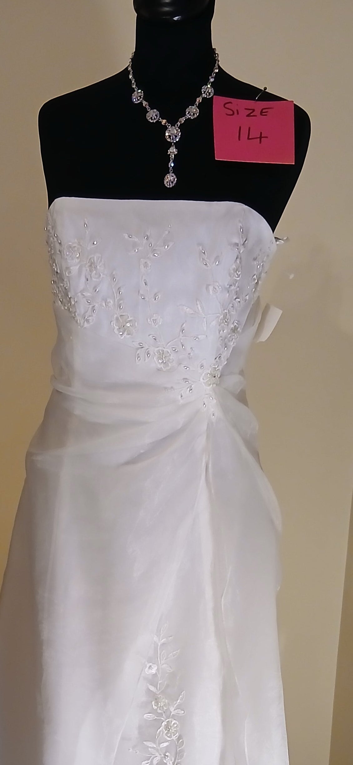 "Lightweight wedding dress Luna in size 14, perfect for comfort and movement. Features flowing Embroider fabric and elegant design, now on clearance sale." chiffon dress with gorgeous embroidery on bust and front of skirt