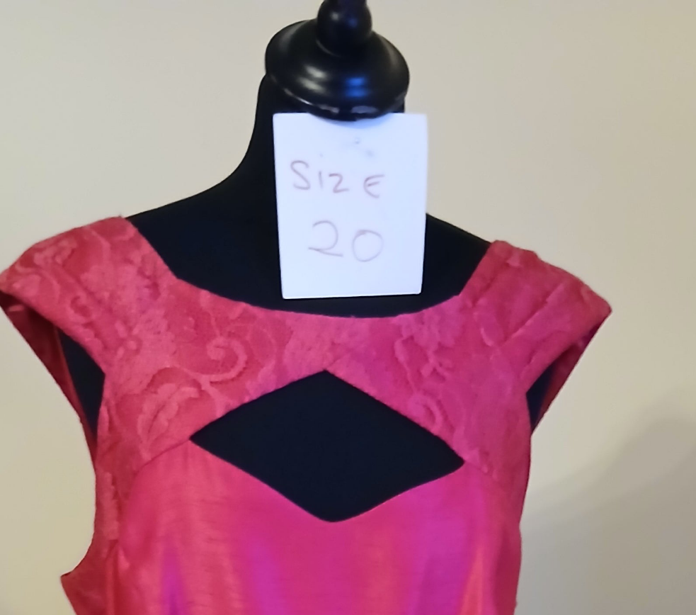 pink lace detail size 20