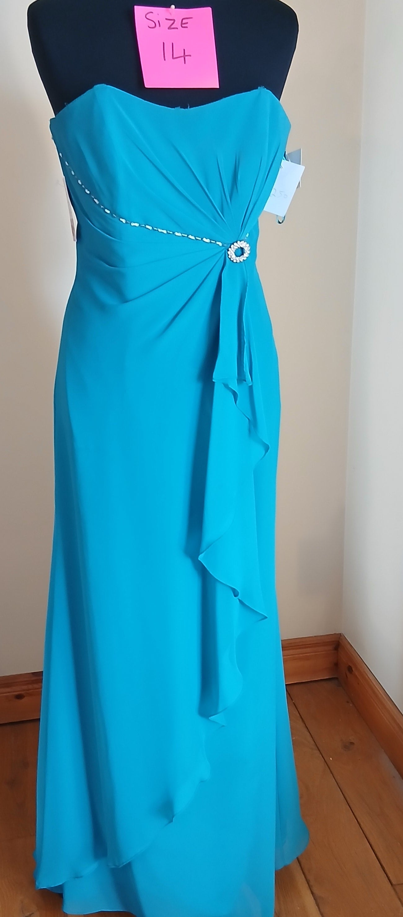 turquoise chiffon dress size 14 with floaty chiffon drape and beading detail on clearance sale