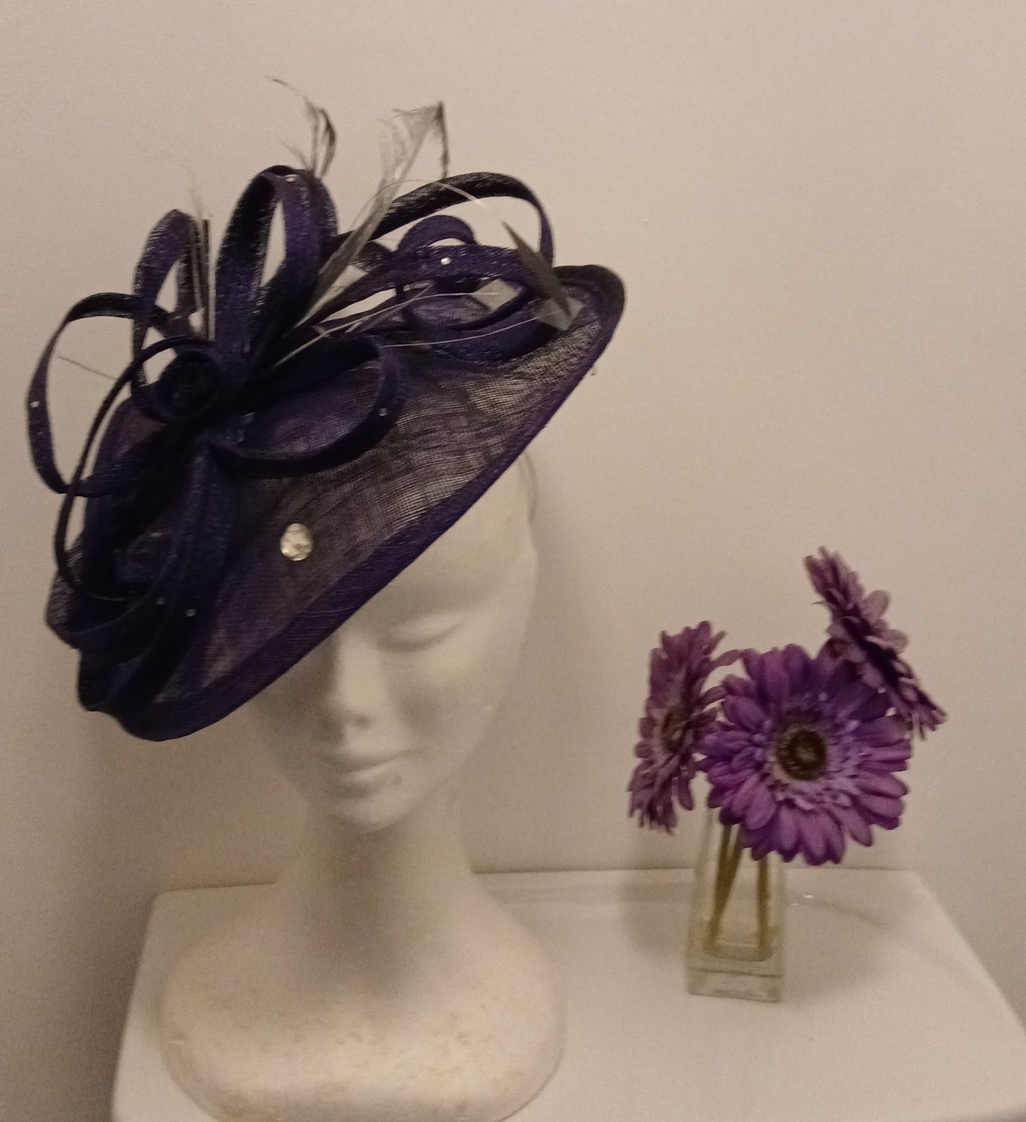 Fascinator/Hat b94 dark purple with crystal stones