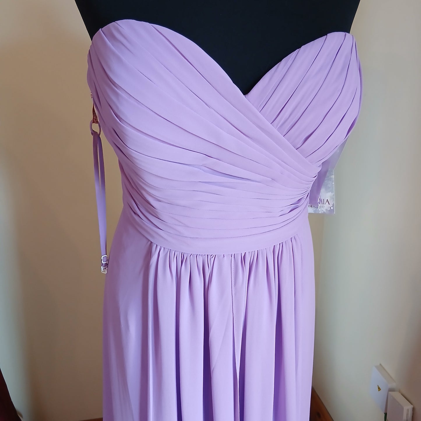 lilac pleated multiway dress size 18 not only is this a stunning dress, but also in our clearance sale