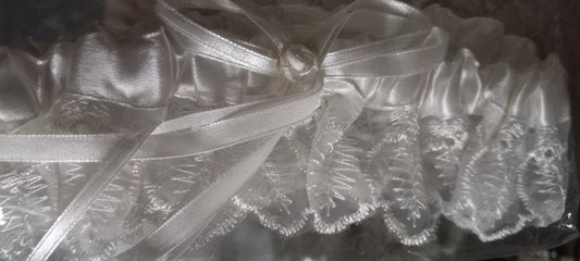 Ivory garter