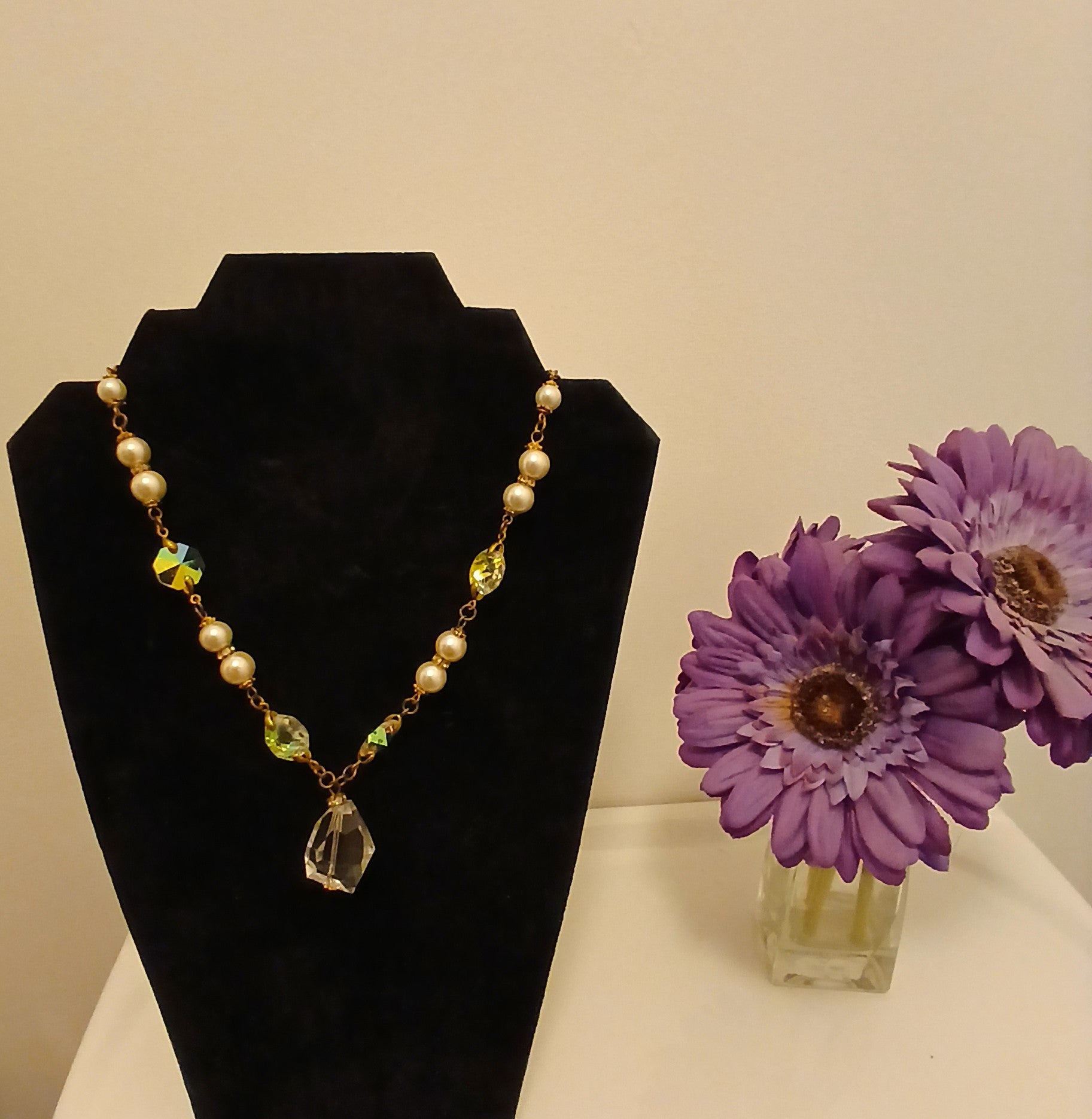  Crystal and Pearl AB Necklace.