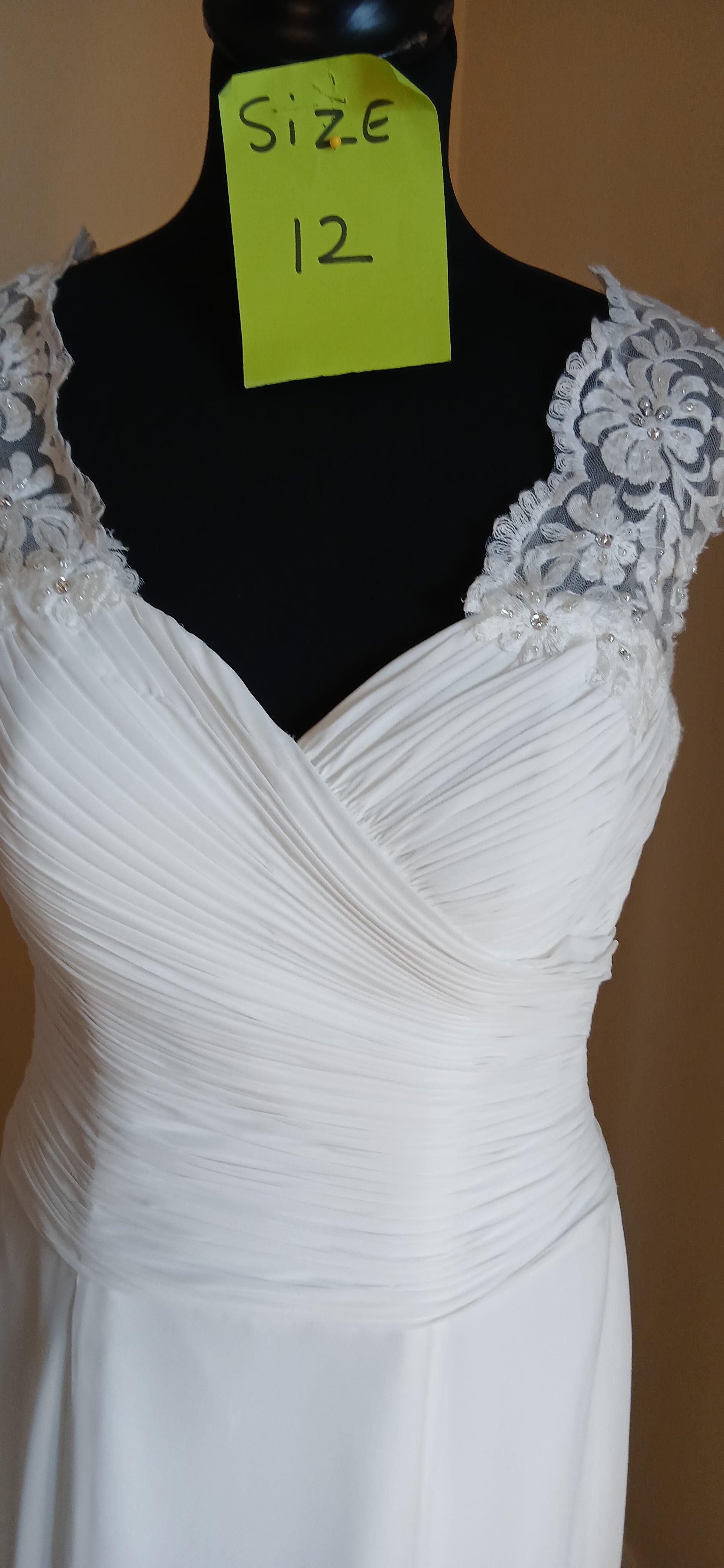  dress with lace sleeves