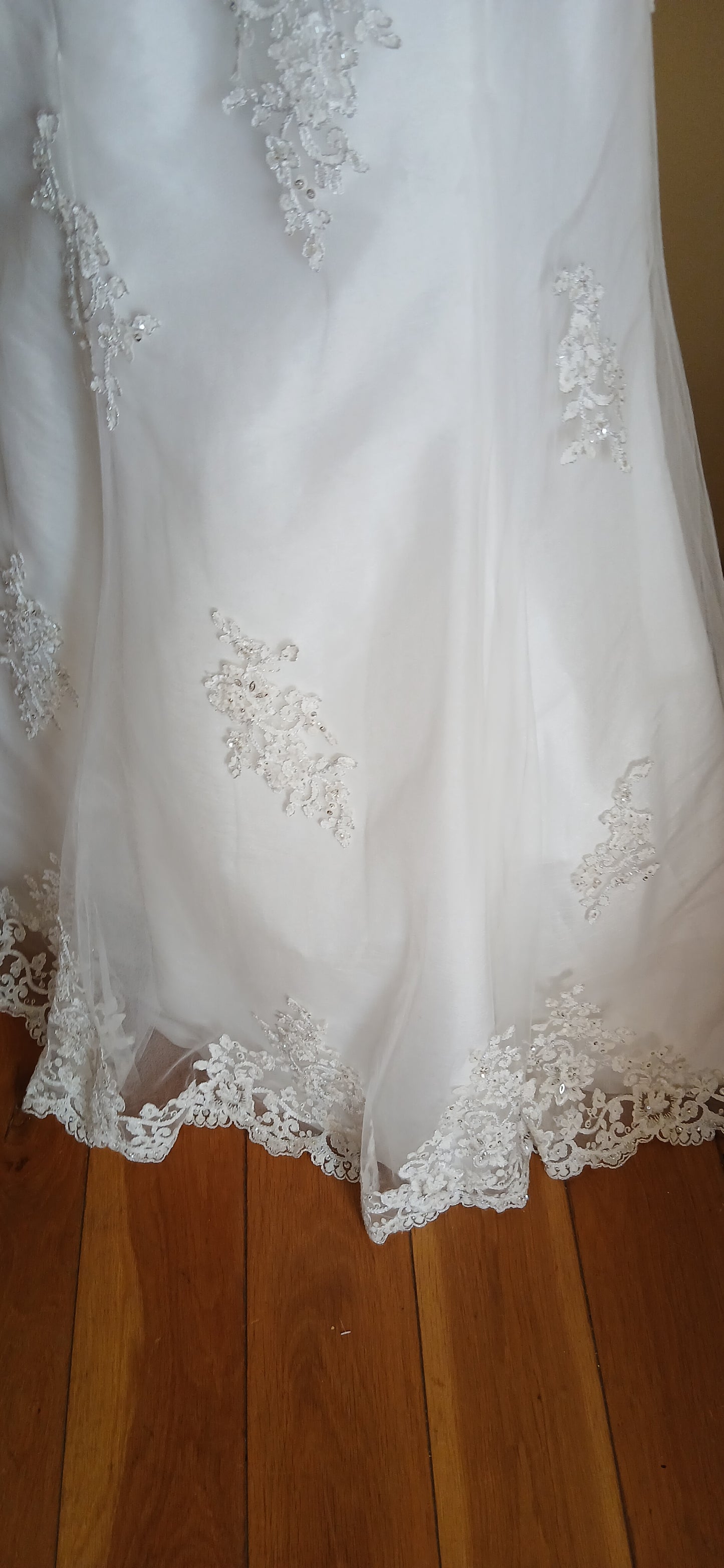 lace detail