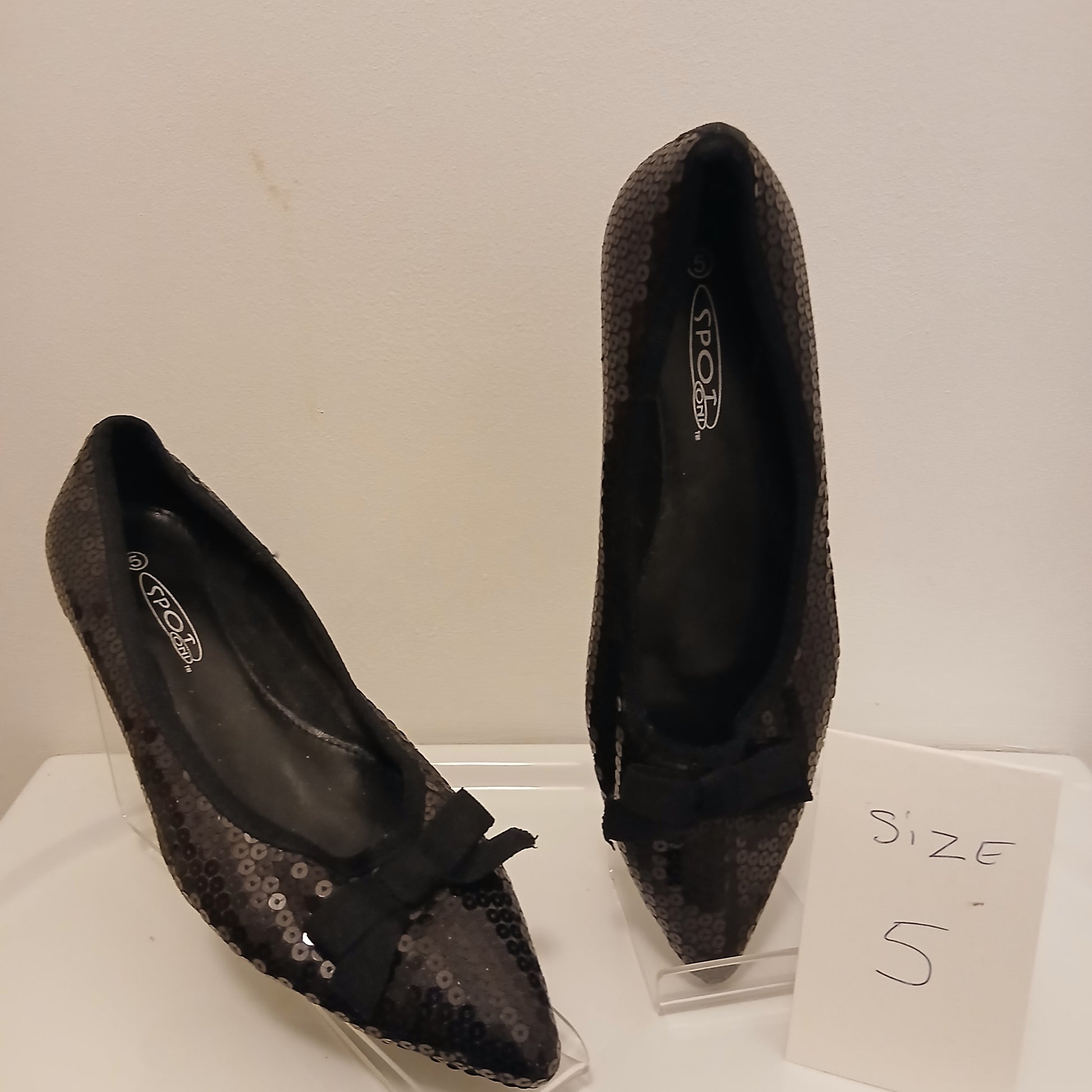 Black size 5