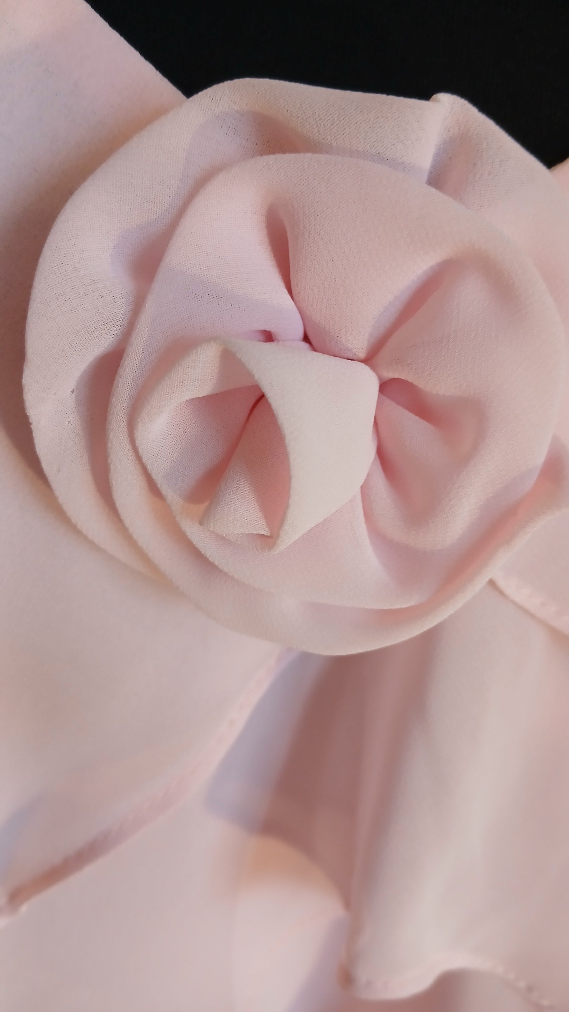 floral detail on bust 