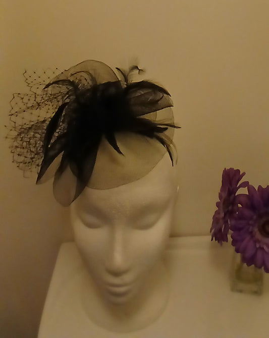 Classic Black  fascinator gretta