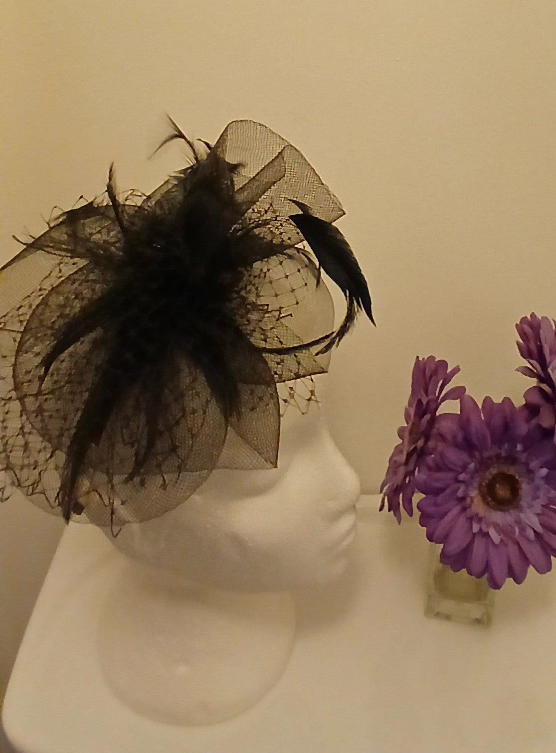 Classic Black  fascinator gretta