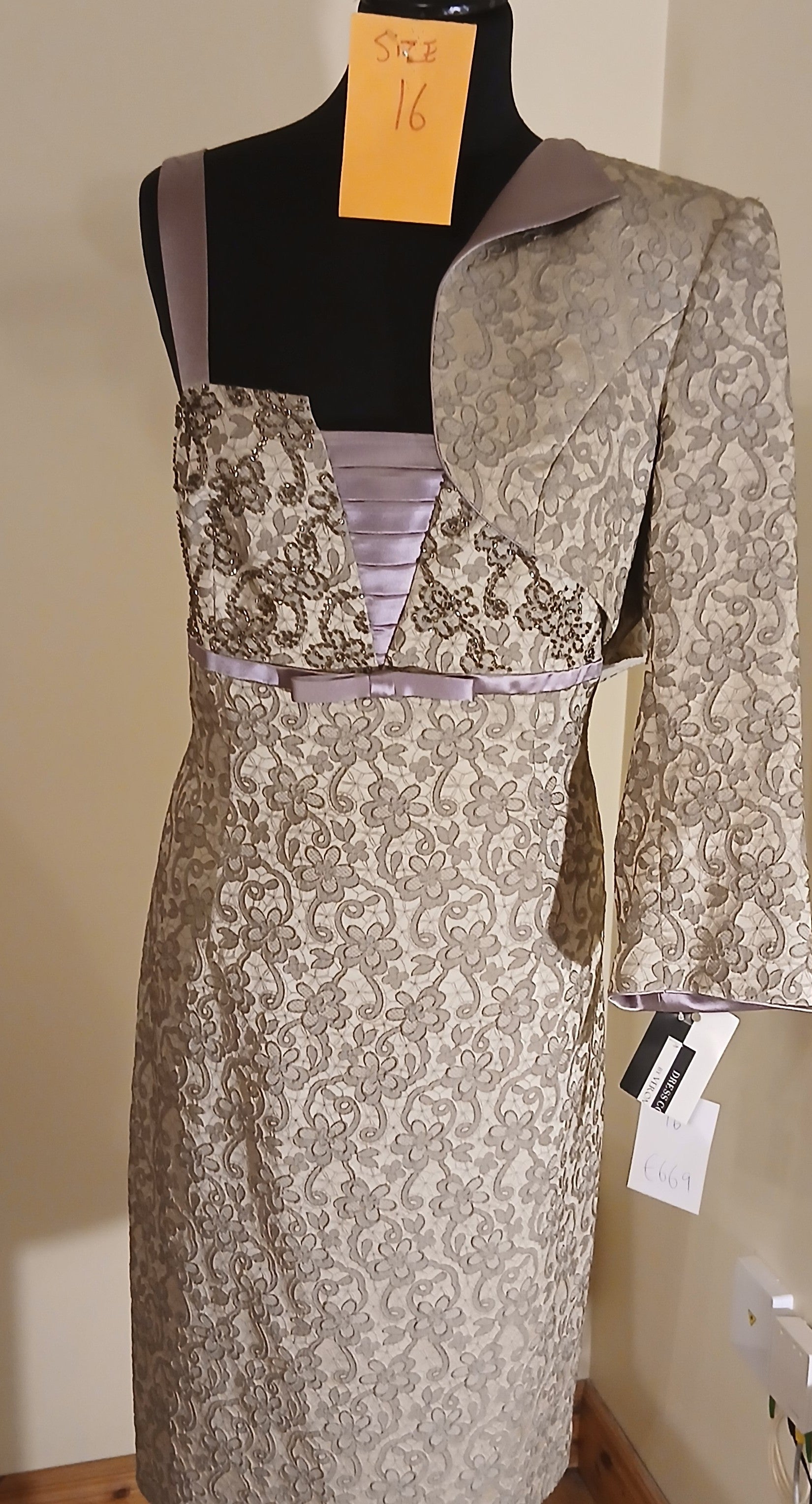 showing dress without bolero