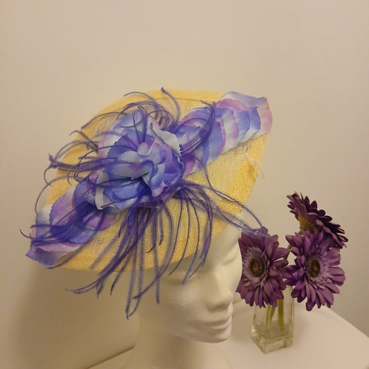 Facinator  flores,  ivory lilac and purple