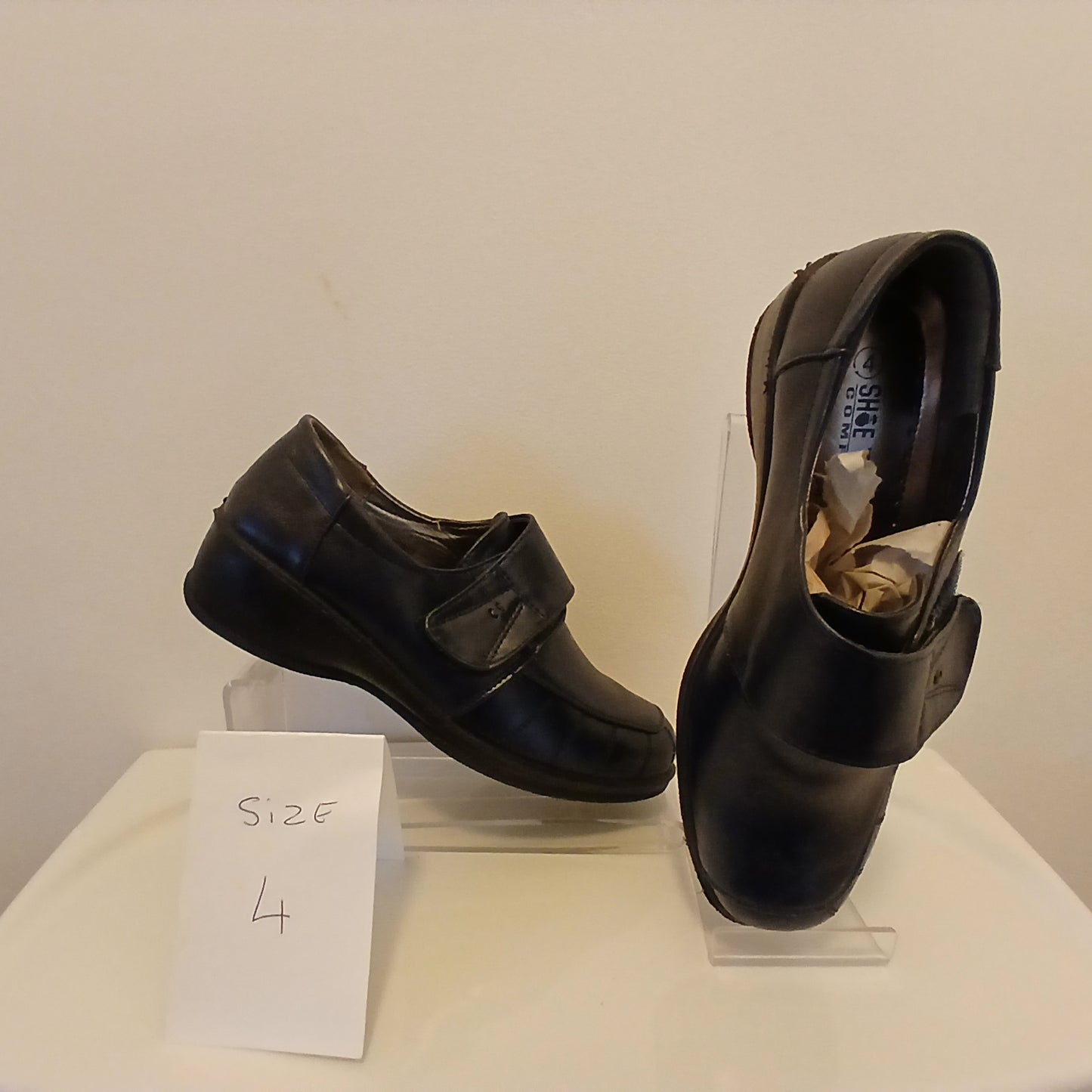 Comfort shoes  Navy size 4