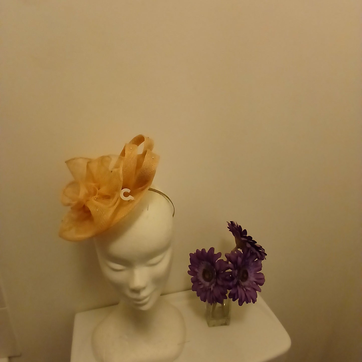 Fascinator c42   peach