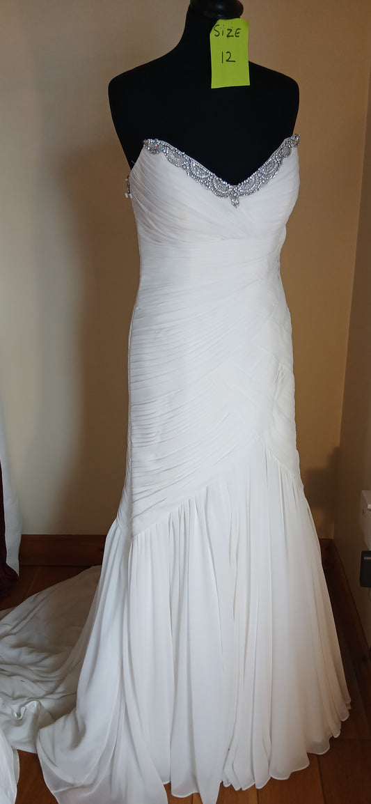 Couture Wedding Dress, size 12, in exquisite ivory. 