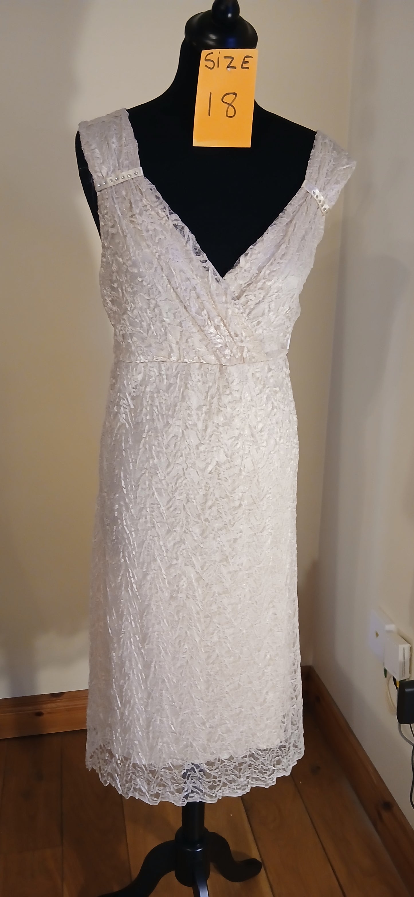 stunning cream lace dress  v neck size 18 in our clearance sale 