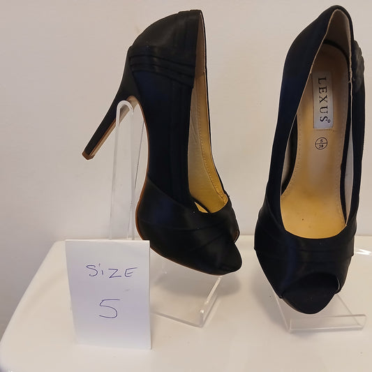 Black platform  shoes  size 5