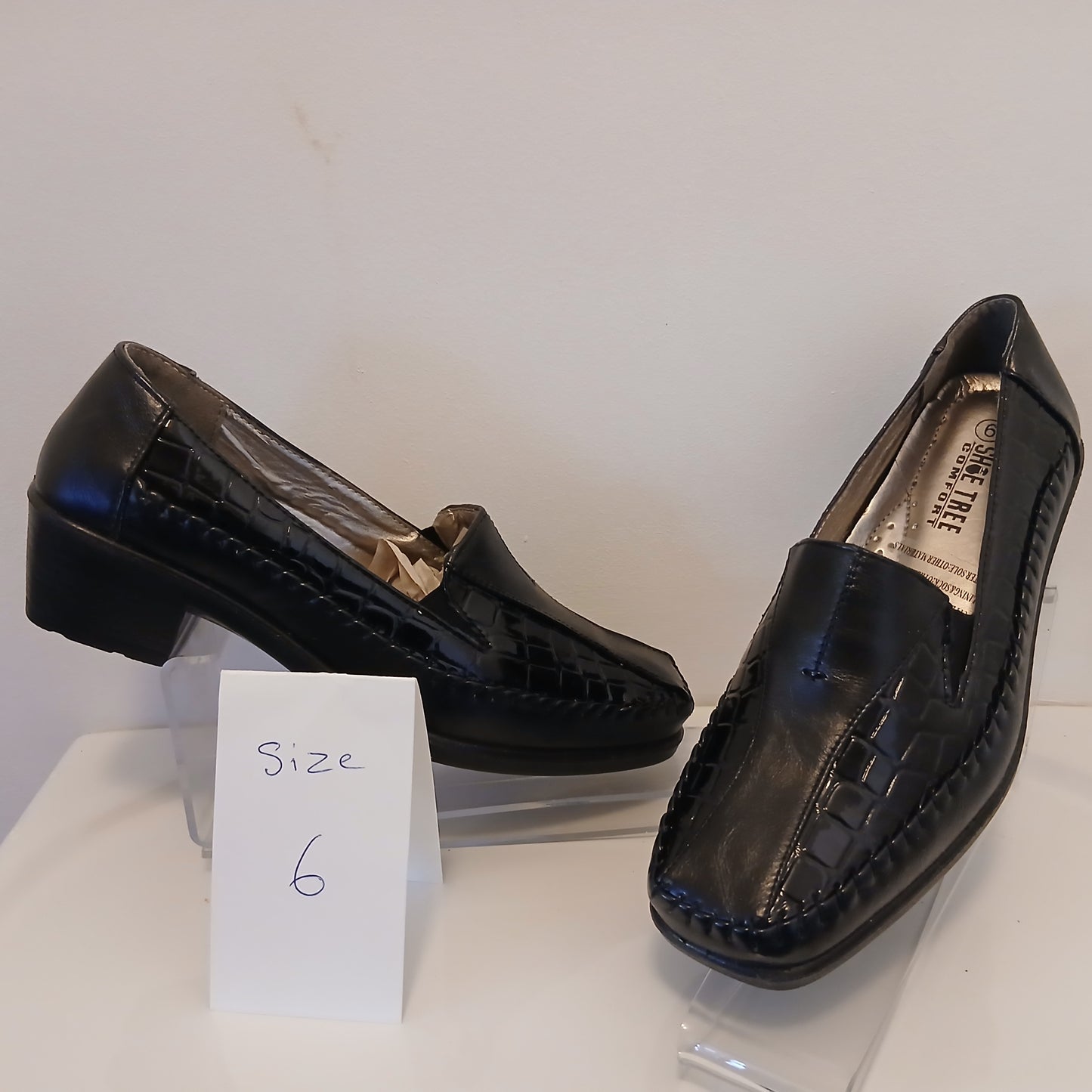 Black Comfort shoes  size 6